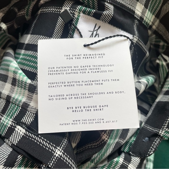 The Shirt by Rochelle Behrens Black White Green Plaid Icon Button Up NWOT Sz XS - Picture 6 of 8